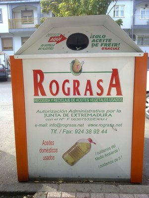 don-benito-instala-diez-contenedores-para-reciclar-aceite