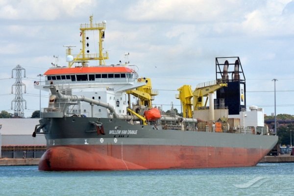 boskalis-operara-la-primera-draga-que-funciona-100-con-biocombustible