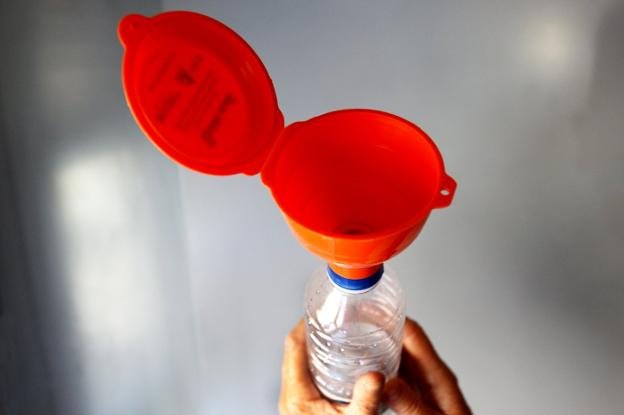 mil-embudos-para-el-reciclaje-de-aceite-usado-en-logrono