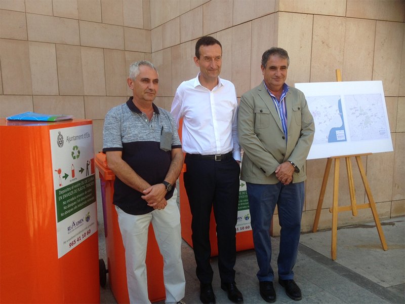 realimen-instalara-24-contenedores-para-la-recogida-de-aceite-usado-de-cocina-en-elche