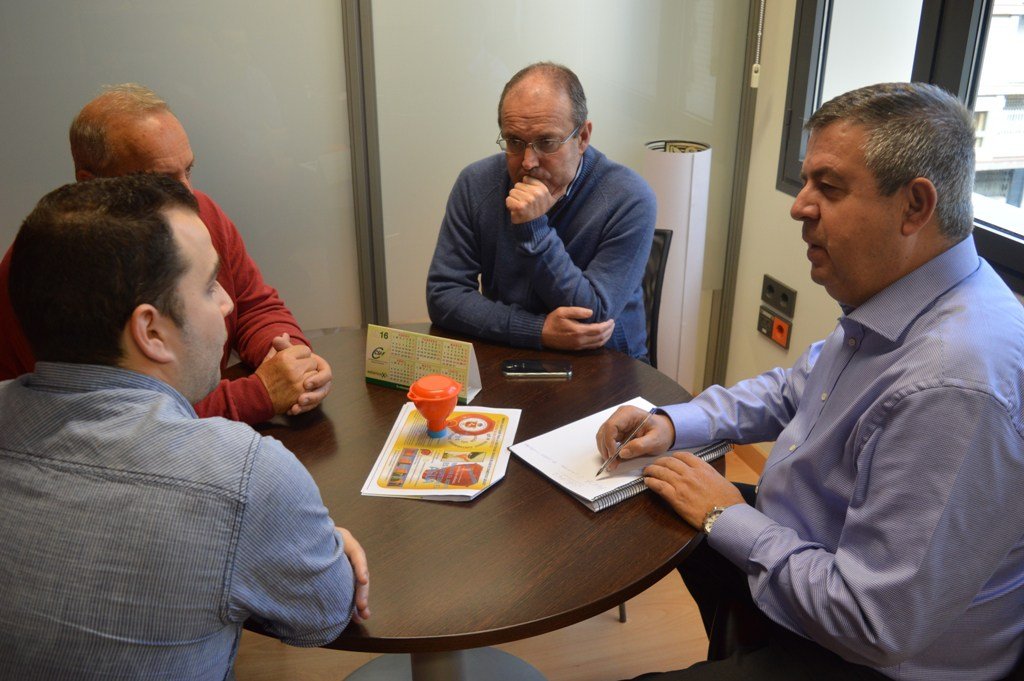 el-ayuntamiento-de-cartagena-se-interesa-por-la-gestion-del-aceite-usado-de-cocina