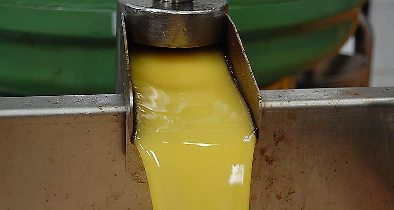 la-recogida-de-aceites-industriales-usados-en-extremadura-alcanza-las-2-324-toneladas-en-2013