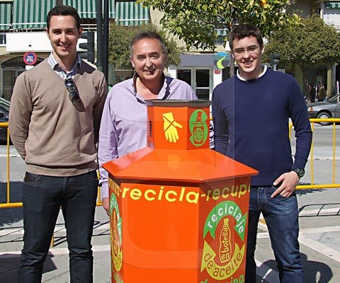 la-rambla-pone-en-funcionamiento-los-nuevos-contenedores-para-la-recogida-de-aceite