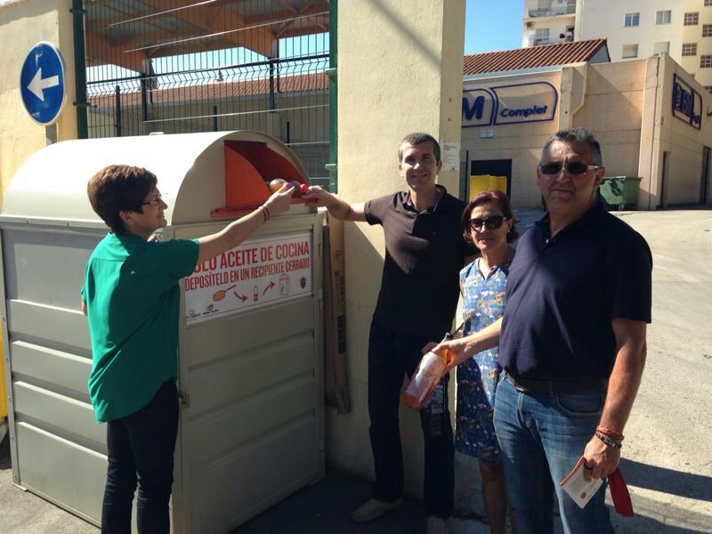 colocados-siete-nuevos-contenedores-de-aceite-usado-en-alfaro
