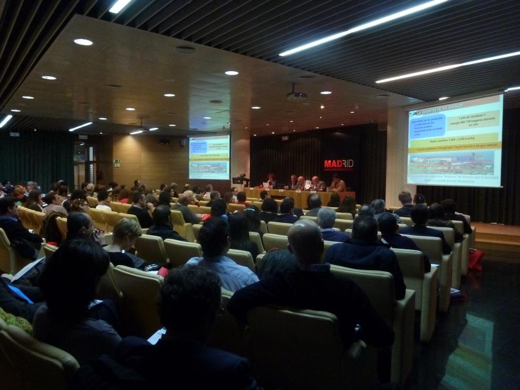 la-asociacion-nacional-de-gestores-de-residuos-de-aceites-y-grasas-comestibles-en-una-de-las-jornadas-de-fenercom