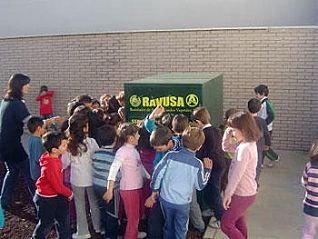 el-area-de-sostenibilidad-sensibiliza-a-escolares-y-sus-familias-sobre-el-reciclado-de-aceite-domestico