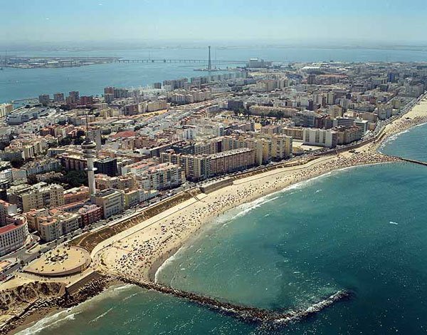 el-ayuntamiento-de-cadiz-colocara-200-contenedores-para-la-recogida-domiciliaria-de-aceite-vegetal-usado